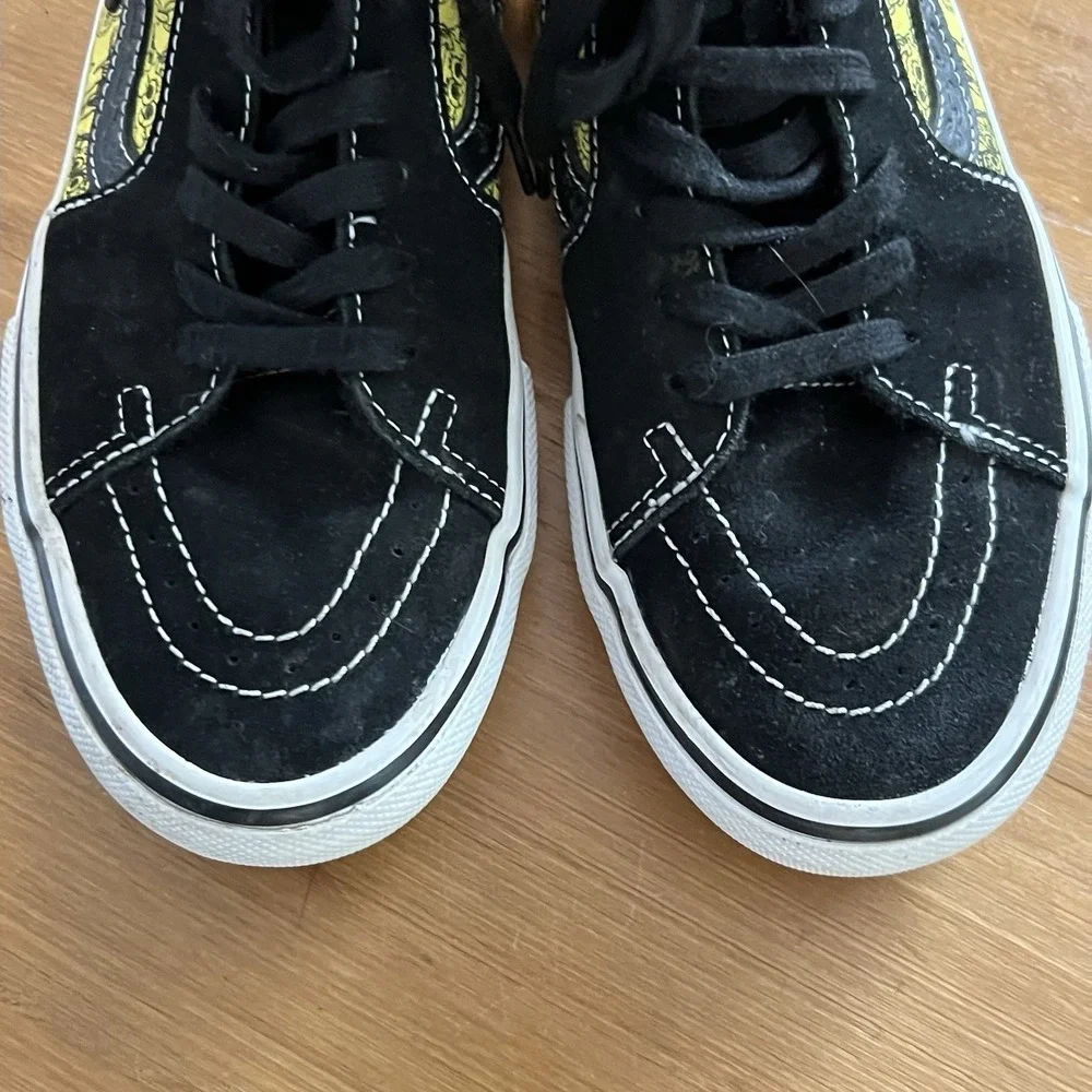 Vans x SpongeBob Gigliotti Sk8-Hi High Top Skate Shoes Mens 7.5 Yellow Black HTF